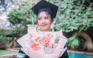 Congratulations Flowers for Graduation