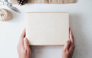 What Should an Ideal Gift Box Contain?