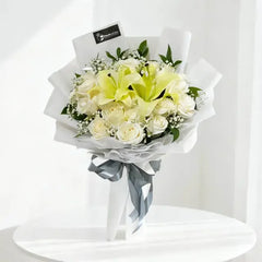 Stargazing Lights - White Lilies and Roses