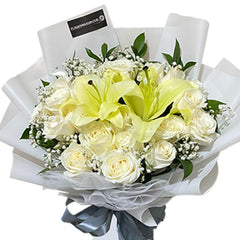 Stargazing Lights - White Lilies and Roses