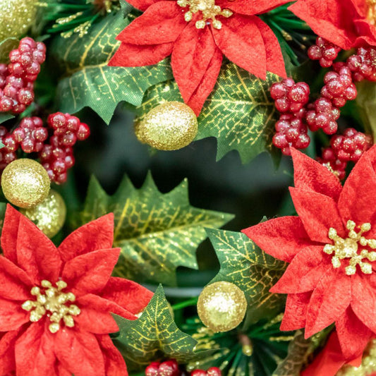 4 Best Christmas Flowers for Gifting in Malaysia