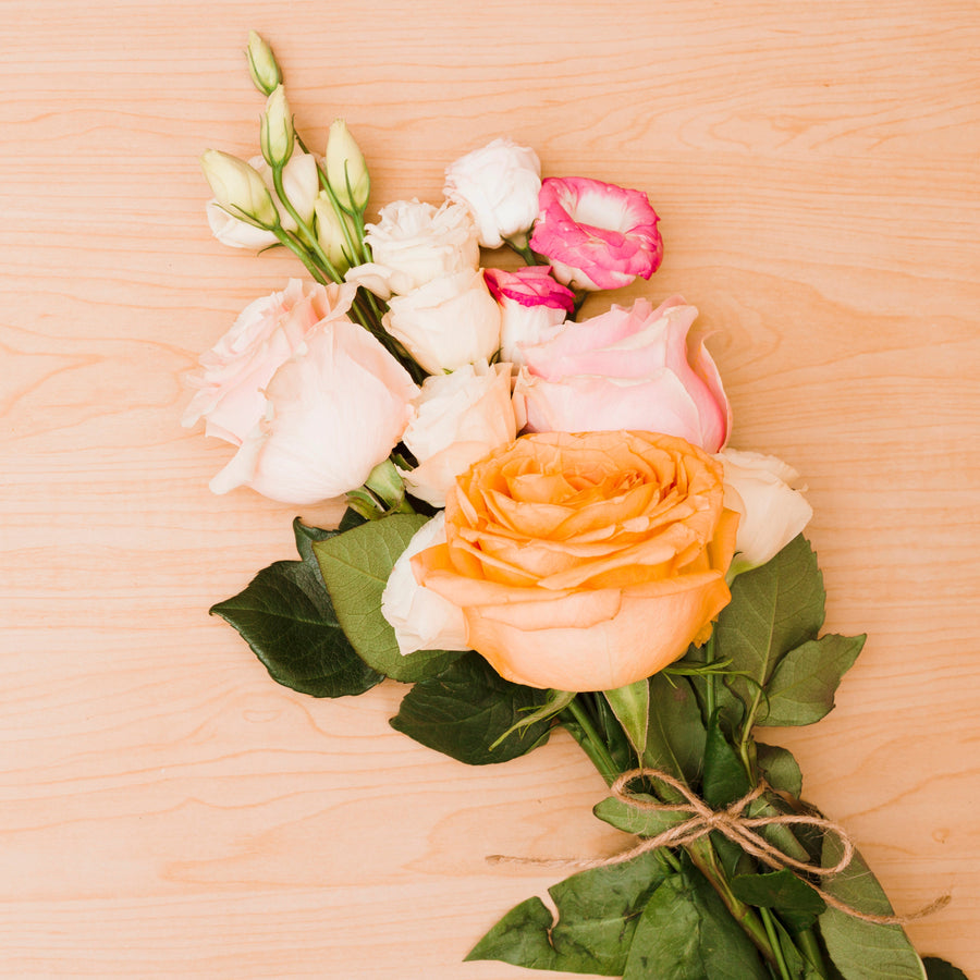 Peach Rose Meaning: Elegant Flower Gifts for Weddings, Gratitude, and Soft Romance