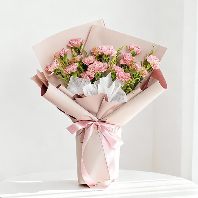 Elegant Carnation Bouquet - Golden Elegance