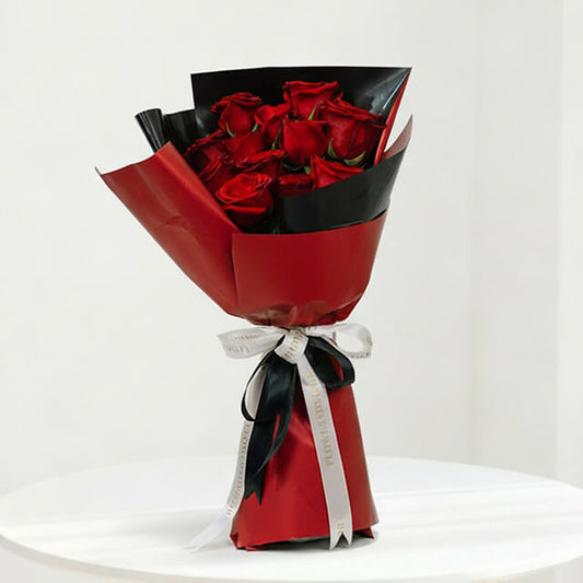 12 Dancing Roses