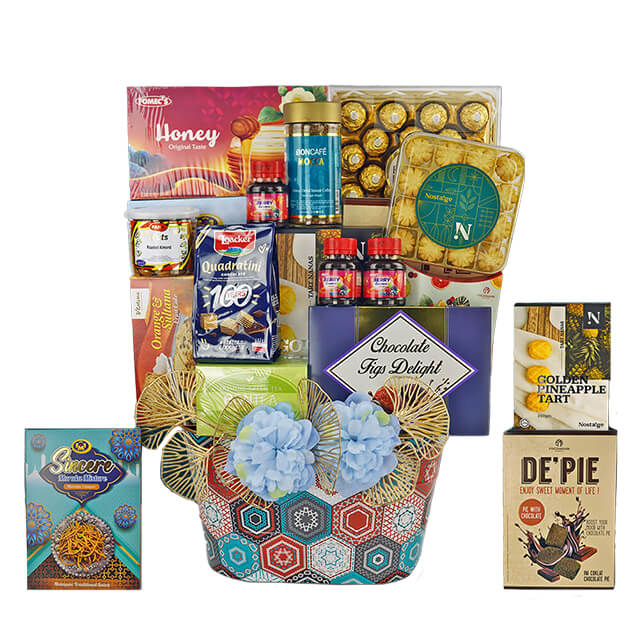 Exquisite Treats Gift Basket