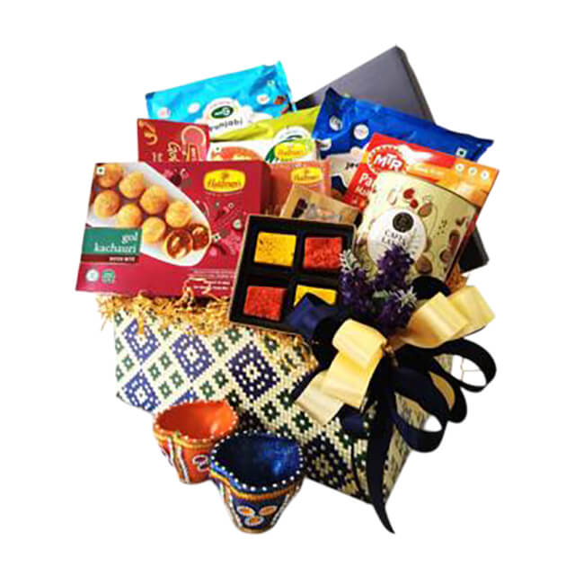 Dhaarmik Vegetarian Food Gift Deepavali Hamper 2025